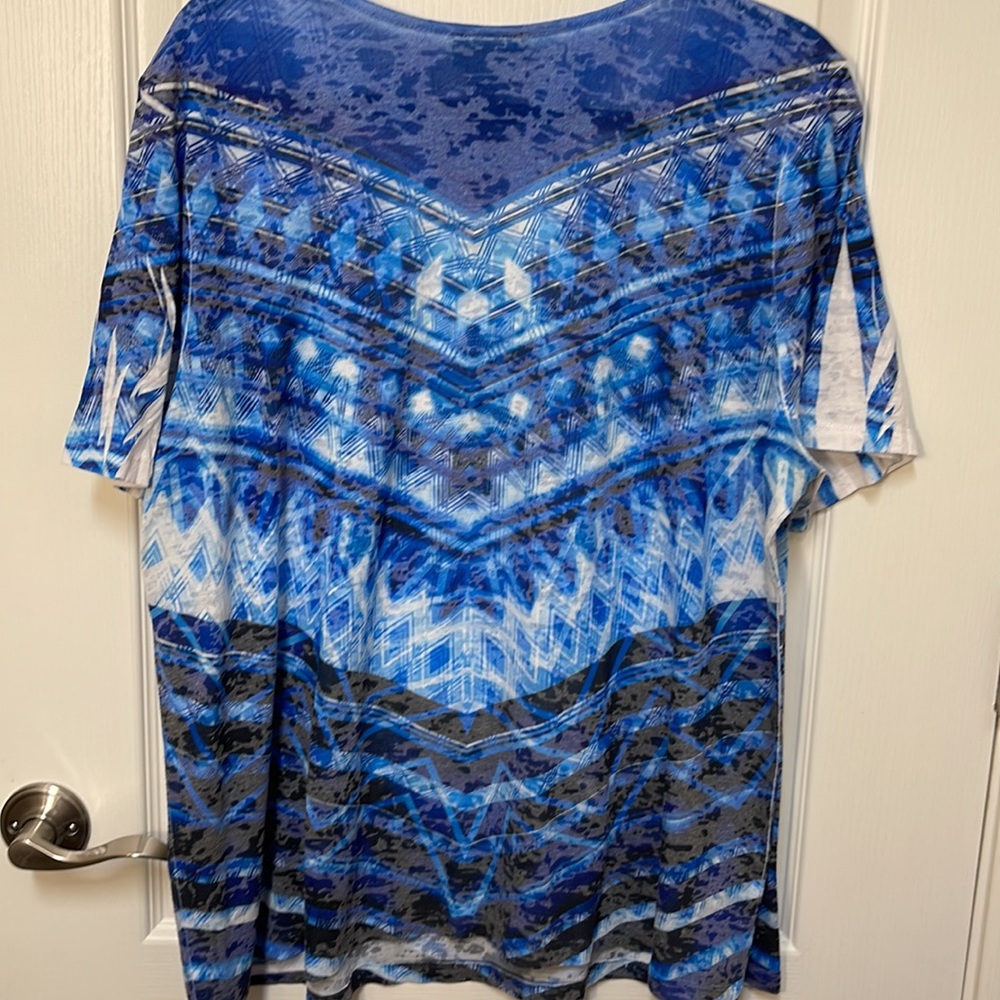 Catherine’s top plus size 1X - Picture 3 of 4